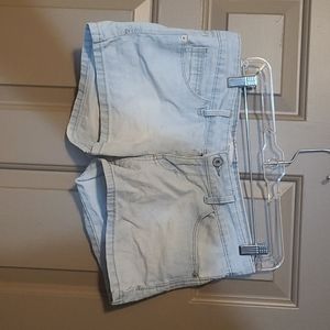 Levies shorty short size 9